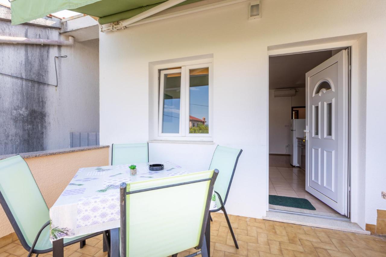 Apartments Vesna Punat Exterior foto