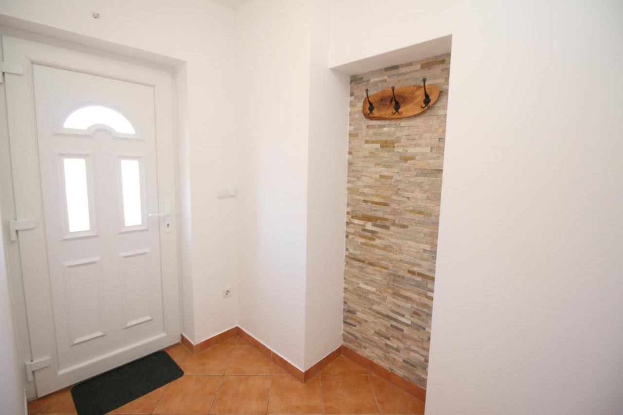 Apartments Vesna Punat Exterior foto